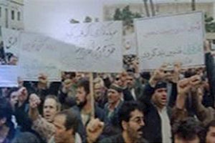 Workers, employees of Karoon Farming Company stage protest rally