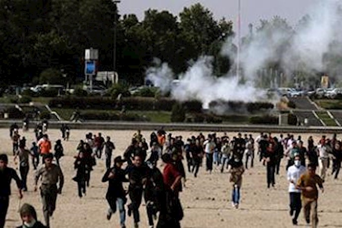 Isfahan governor terrified of Arab Spring spreading to Iran