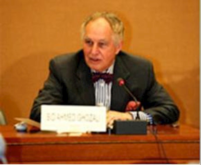 Sid Ahmed Ghozali: A threat about the emergence of a new Srebrenica to be called Ashraf