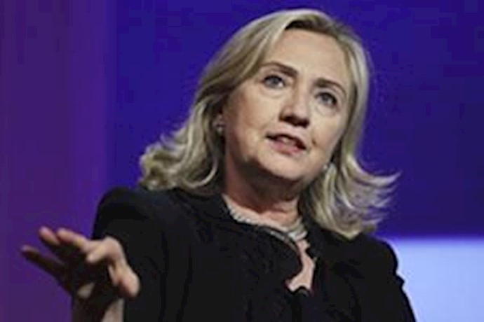 Clinton urges China to put pressure on Iran