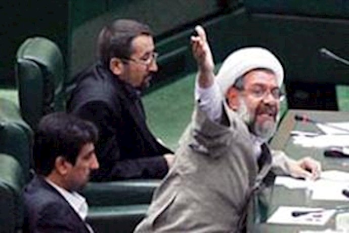 Mullahs threaten to expel UK envoy in retaliation to London ending all bank transactions