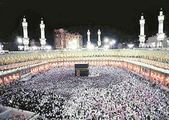 Muslims throng Arafat for peak hajj day