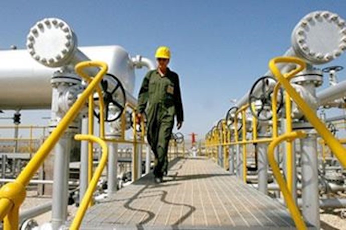 Sweden’s Bildt says could go along with Iran oil embargo