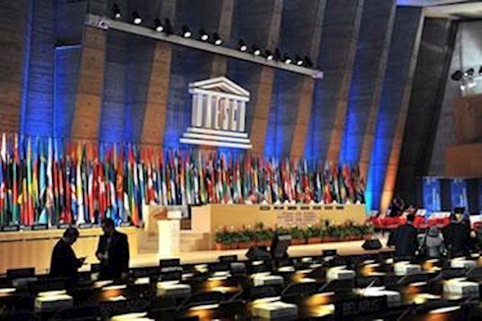 Palestinian flag to fly at UNESCO headquarters
