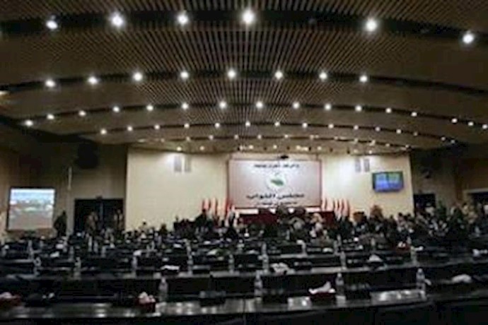 In Blow to Government, Sadr Followers Call for New Elections