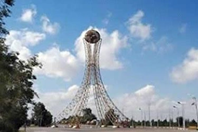 Exiled Iranians want Obama to help keep camp open