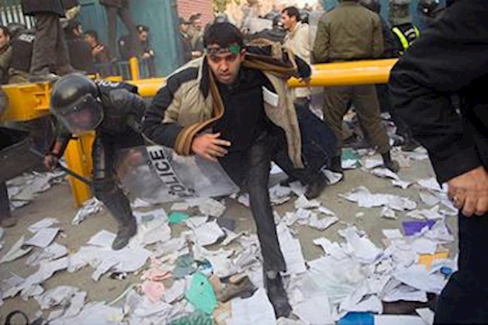 Iran bans foreign media from anti-British rallies