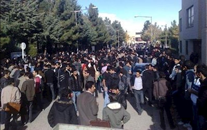 Iranian regime cancels all classes in Shahroud in fear of student protests