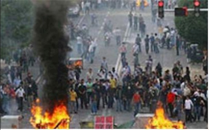 Thousands take to Iranian streets as protests continue: CNN report