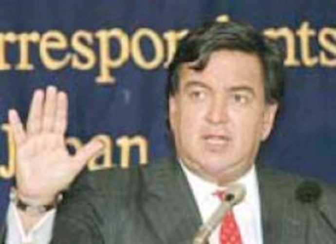 Ex-US officials call for lifting of terror label
