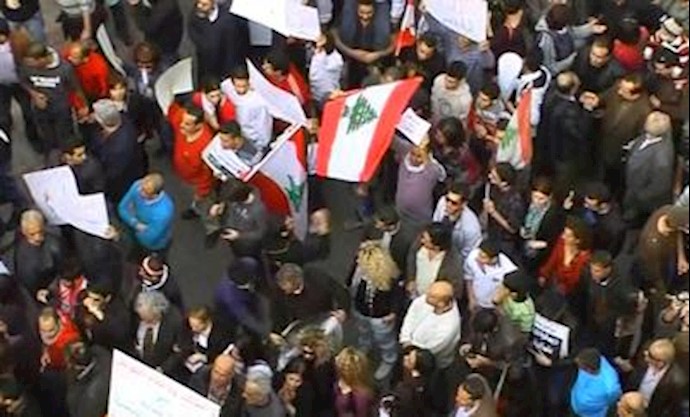 Lebanese call on Hezbollah to give up weapons