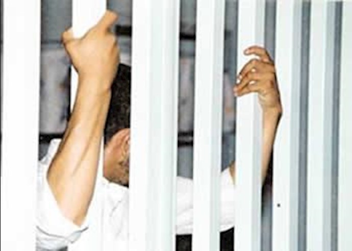 Regime’s official: Iran’s prisons so congested one cannot “drop a needle to the floor without being obstructed”