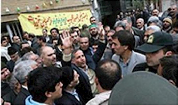 Tehran: Workers of regime’s printing company on strike for 11th day