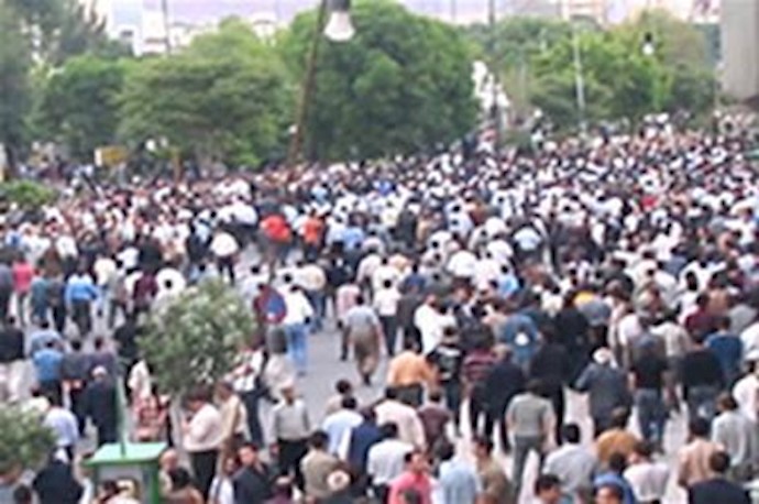 Outraged people in Tabriz, Urumieh, Khoi and Marand continue anti-government protests