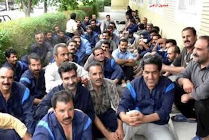 Tehran: Avangan Co. workers’ protest rally outside mullahs’ Majlis