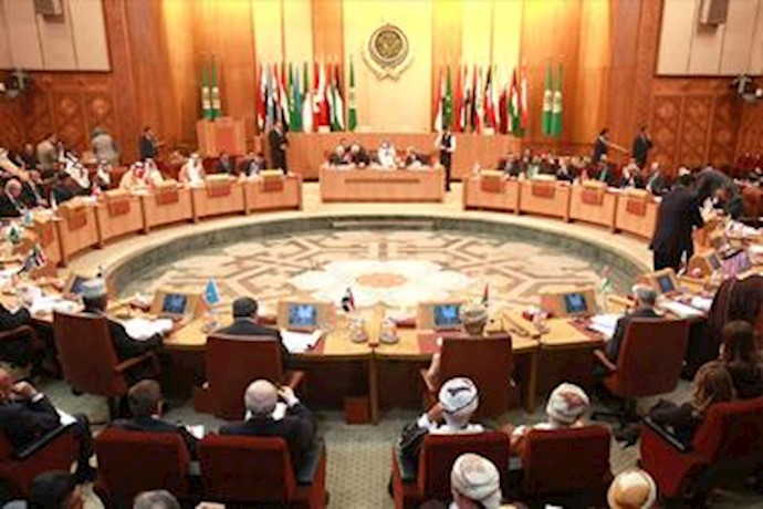 France urges Arab league to strengthen Syria mission