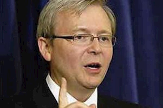 Australia urges China to stop buying Iran oil: minister