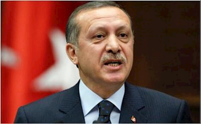 Turkey warns of stronger response if Syria shelling goes on; regime troops blast Homs