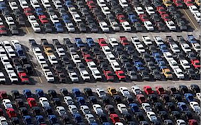 Iran car output plunges 42% amid sanctions