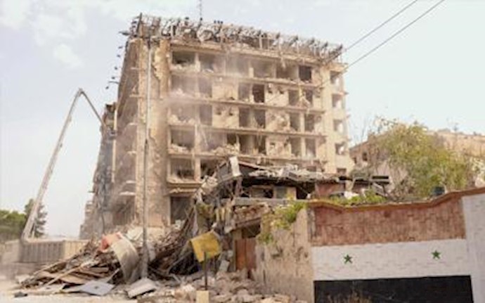 Syria: Dozens killed in blasts at Aleppo public square