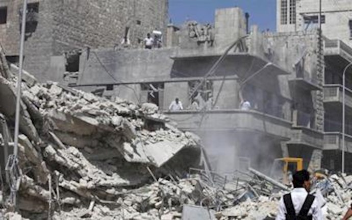 Syrian forces pound Homs and Aleppo