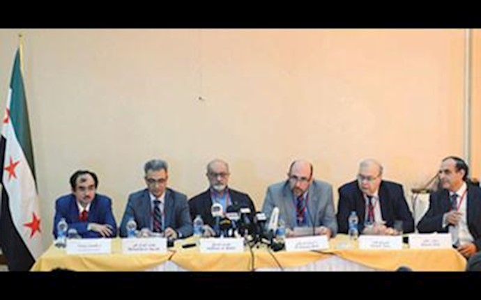 Syrian opposition calls for “government-in exile”, requests no-fly zone