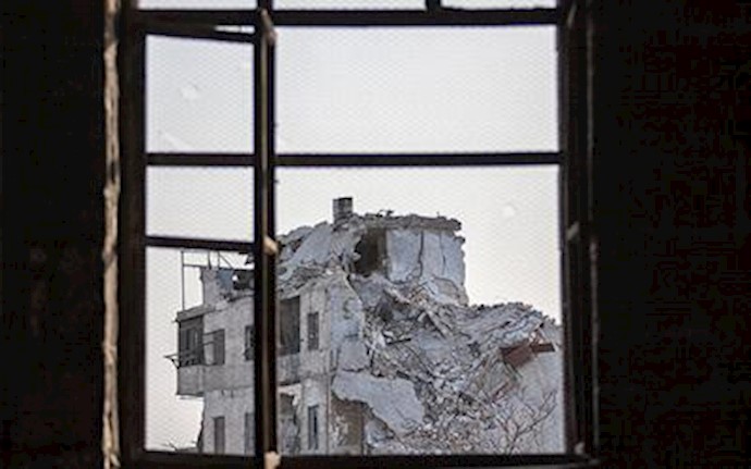 Syria troops ‘pound Damascus suburbs’