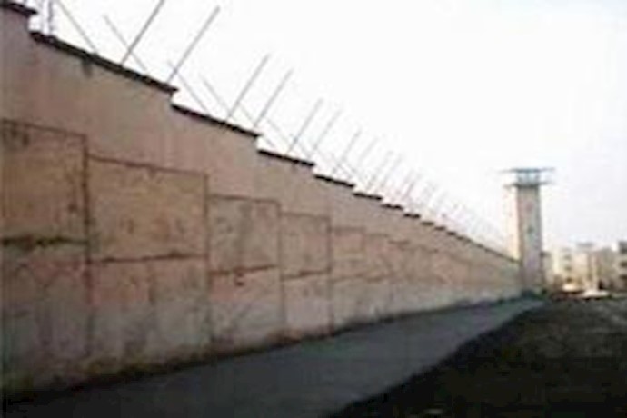 Mullahs jamming prison to cut-off political prisoners telephone calls