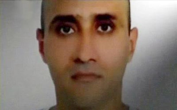 Death in the’cruel cage’: Cries of an Iranian blogger and the powers of the cyber crackdown
