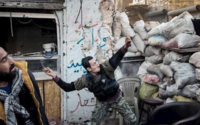 Syrian rebels clash with troops near Turkey border: report