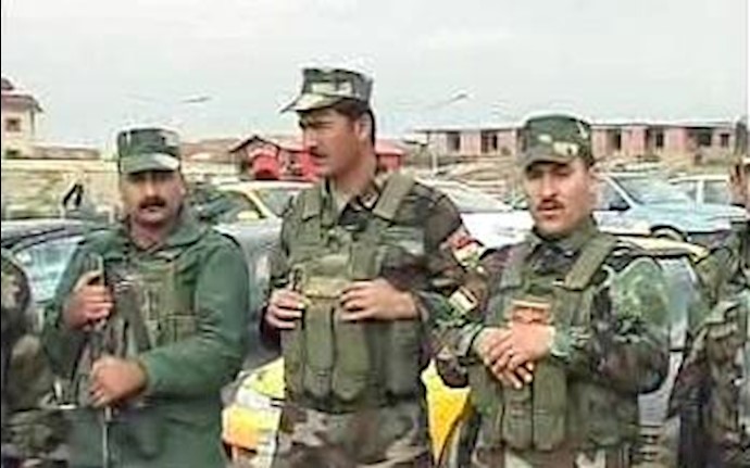 Kurdish fighters gather in disputed area in Iraq