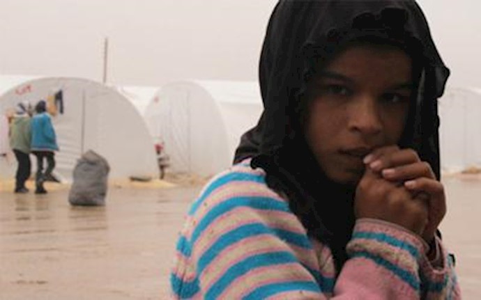 New wave of Syrian refugees flee to Turkey