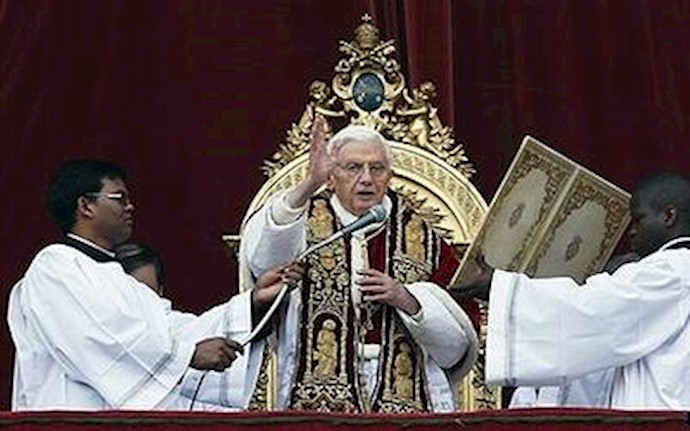 Pope Benedict in Christmas plea for Syria solution