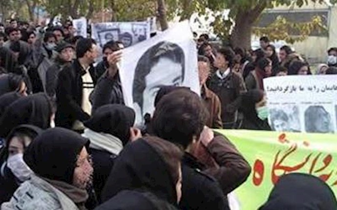 Iran: college students announce readiness to join Liberation Army units