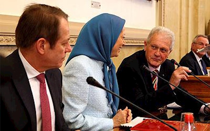 Iranian opposition in exile calls on France, EU for recognition