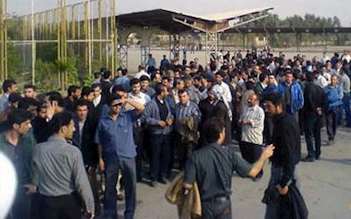 Workers in central Iranian city on strike