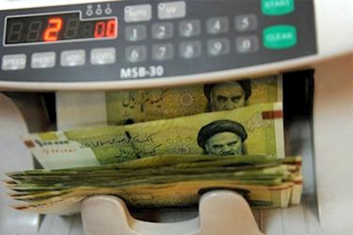 Iran warns currency speculators as rial continues to fall