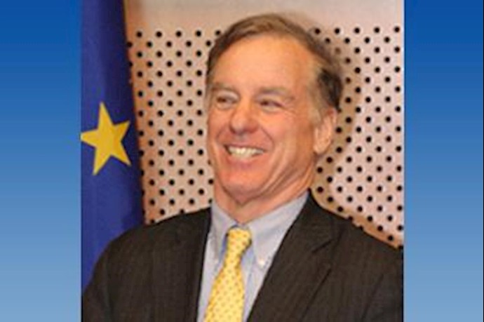 Governor Howard Dean – Americans Must Comply With The Obligations Of Their Own Responsibility Governor Howard Dean – Americans Must Comply With The Obligations Of Their Own Responsibility