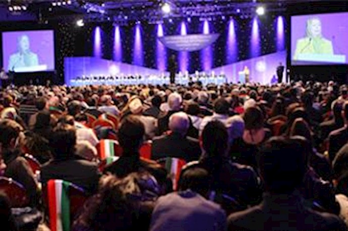 At Paris rally, Iranian exiles recall revolution