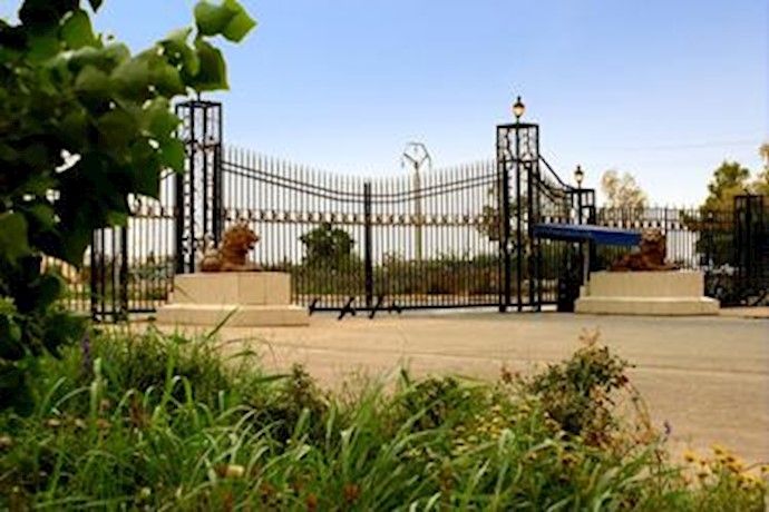 Iranian exiles begin move to new home in Iraq