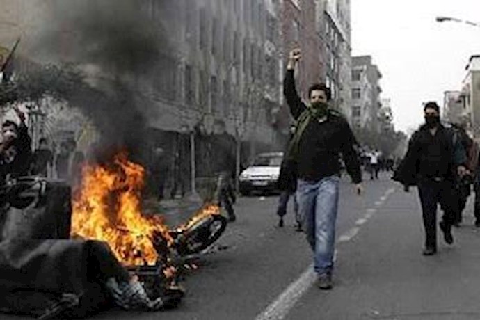  'Brave youths in Tehran uprising against mullahs’ regime [File Photo]'