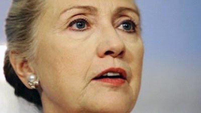 Clinton starts diplomatic drive on Syria with stop in Riyadh