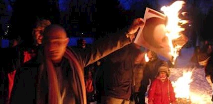 Youths celebrate annual ‘Fire Festival’ throughout Iran, stage anti-regime protests