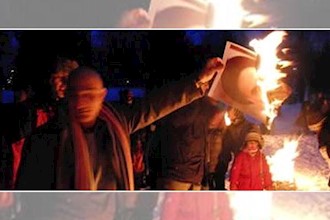 Youths celebrate annual ‘Fire Festival’ throughout Iran, stage anti-dictatorship protests