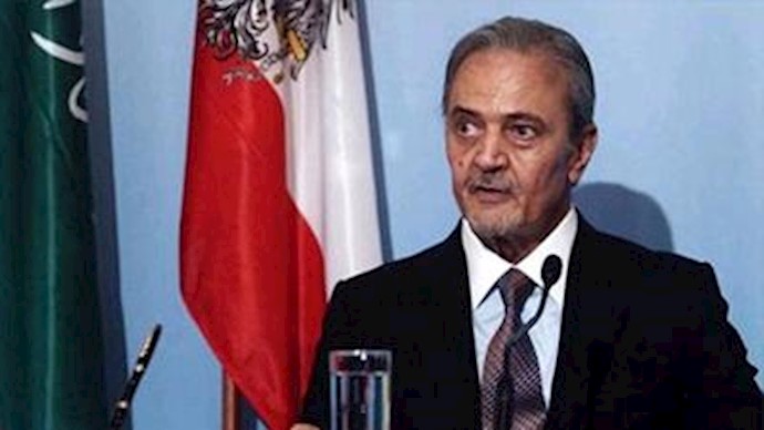Saudi FM says Syrians have a right to defend themselves; Red Cross delivers aid in Homs