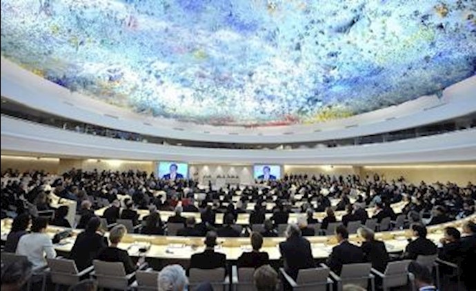 U.N. rights body condemns Syria for massacre; U.S. says Russian arms strengthen Assad