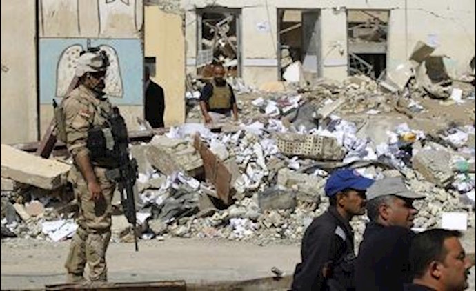 Blasts kill 13, wound 100 in Iraqi market