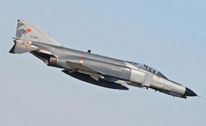 Turkey confirms Syria shot down F-4 military jet, search for pilots ongoing
