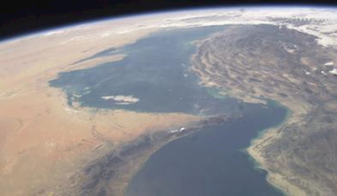 U.S. Adds Forces in Persian Gulf, a Signal to Iran