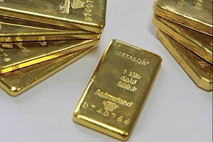 Iranians in Turkey collecting gold for Central Bank Iranians in Turkey collecting gold for Central Bank